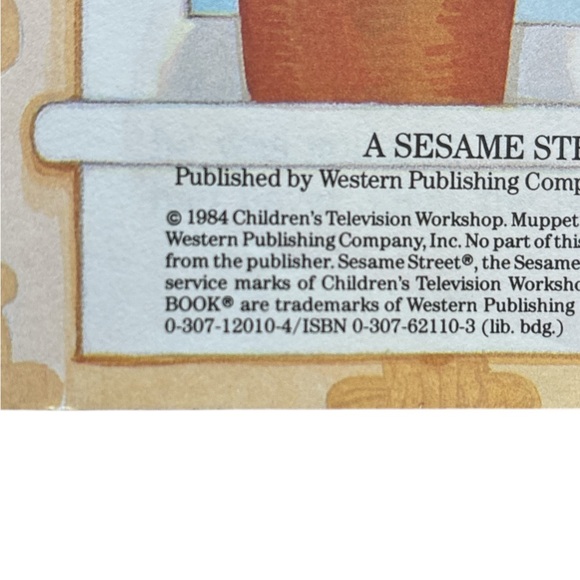 Sesame Street  Grover Hide & Seek and Grover Sleeps Over Book - Picture 9 of 9